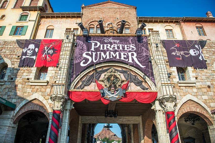 disney-pirates-summer-2