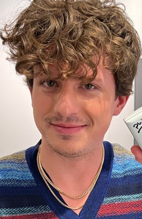 Charlie Makes a Record season 1