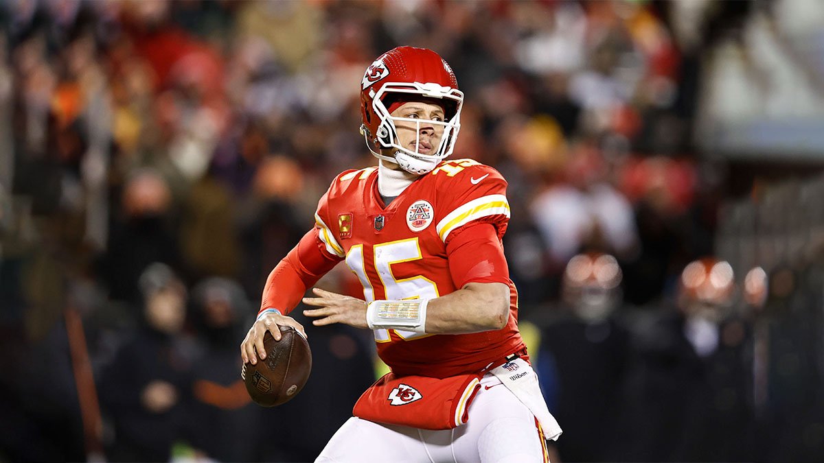 Quarterback season 1